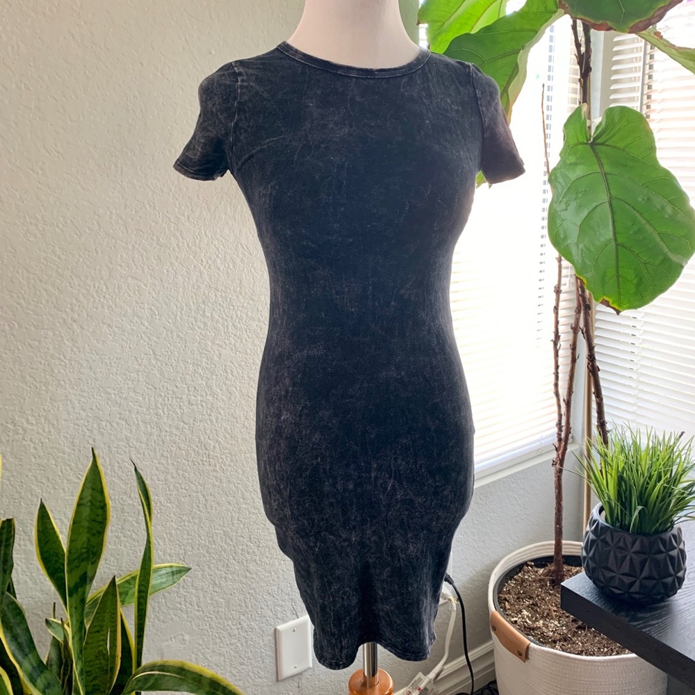 Forever 21 Black acid wash dress